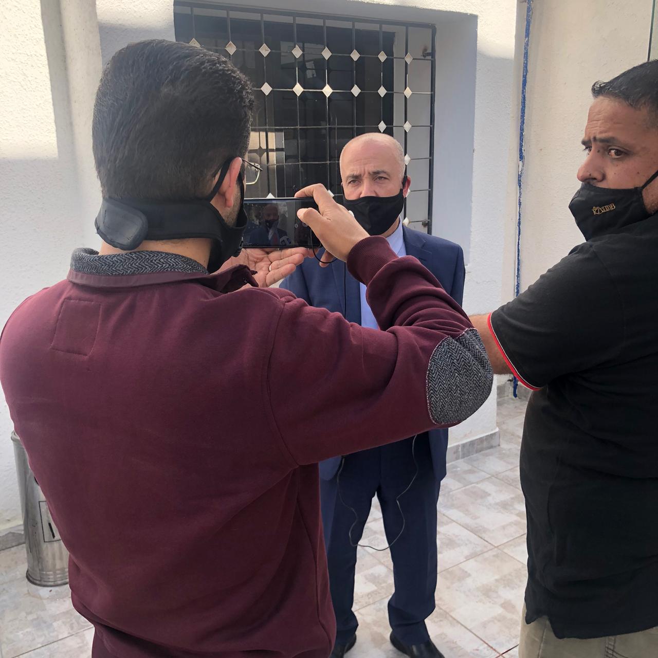 بالصور والفيديو .. الهياجنة يتفقّد الإجراءات الصحية في معان والعقبة 