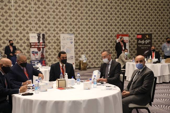 جامعة الإسراء تشارك في المؤتمر الوطني الخاص في الغذاء والدواء في ظل جائحة كورونا