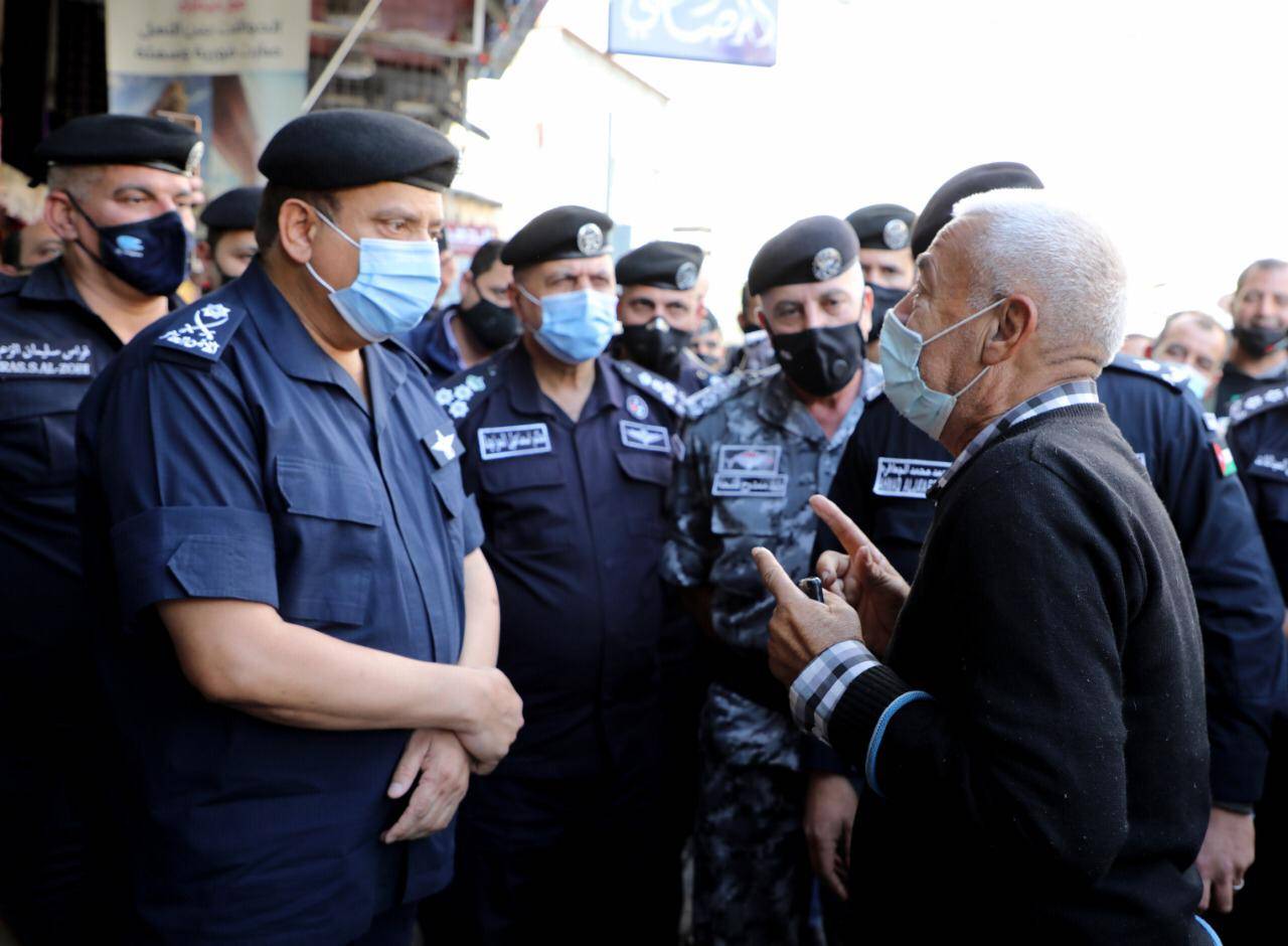 الحواتمة: نتابع نتائج الحملات الأمنية والحلول، والعمل الأمني لا ينتهي ولن نسمح لأي كان بالتعدي على حقوق الآخرين