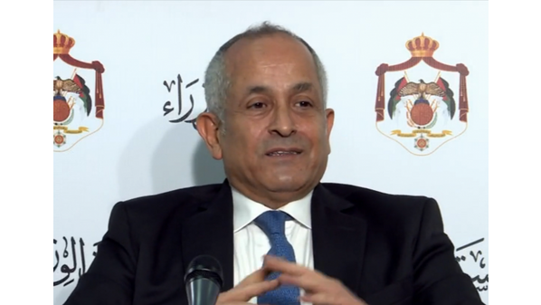 العايد  : لا إلغاء لحظر الجمعة حتى نهاية العام