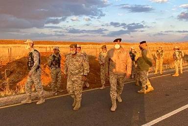 رئيس هيئة الأركان المشتركة يتفقد واجهة المنطقة العسكرية الشرقية