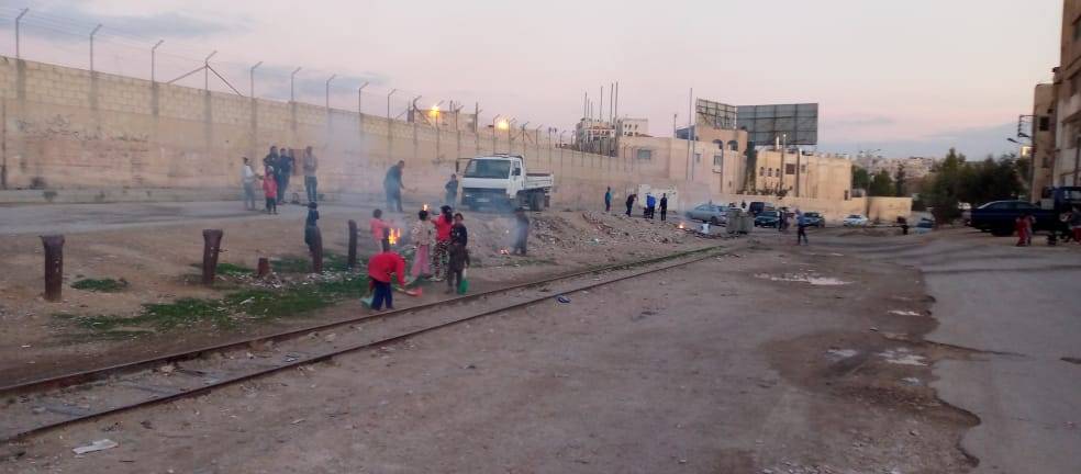 شباب منطقة جناعة بمحافظة الزرقاء ينفذون مبادرة مجتمعية بعنوان مبادرة الخير والعطاء .. صور