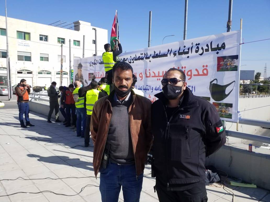 أبناء السلط يطلقون مبادرة (قدوتنا سيدنا وسلامتنا بكمامتنا ) لمكافحة فيروس كورونا