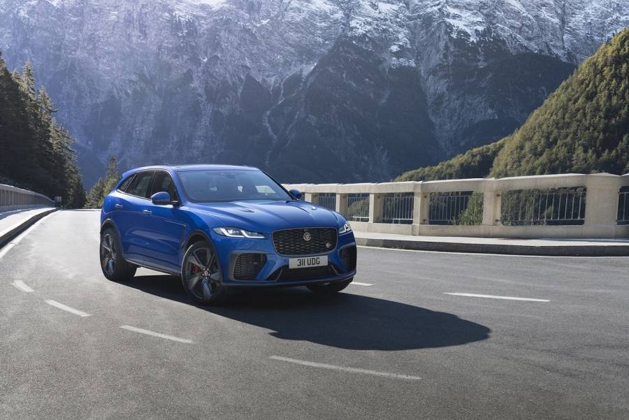 جاكوار FPACE SVR الجديدة: السيارة فائقة الأداء أسرع وأكثر فخامة وإتقاناً