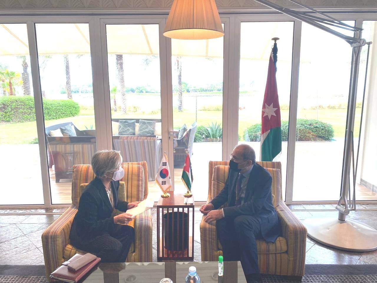 الصفدي يؤكد على ضرورة تطوير منهجية شمولية تفعل الدور العربي في حل الصراعات الإقليمية