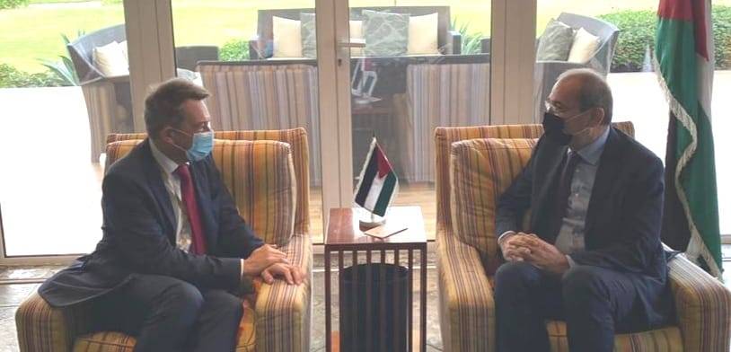 الصفدي يؤكد على ضرورة تطوير منهجية شمولية تفعل الدور العربي في حل الصراعات الإقليمية