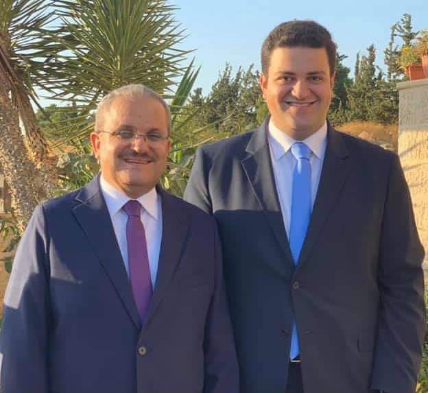 جوهرة العرب يهنئ الاستاذ الدكتور محمد طالب عبيدات بمناسبة قبول نجله د. احمد ببرنامج الإختصاص العالي والإقامة