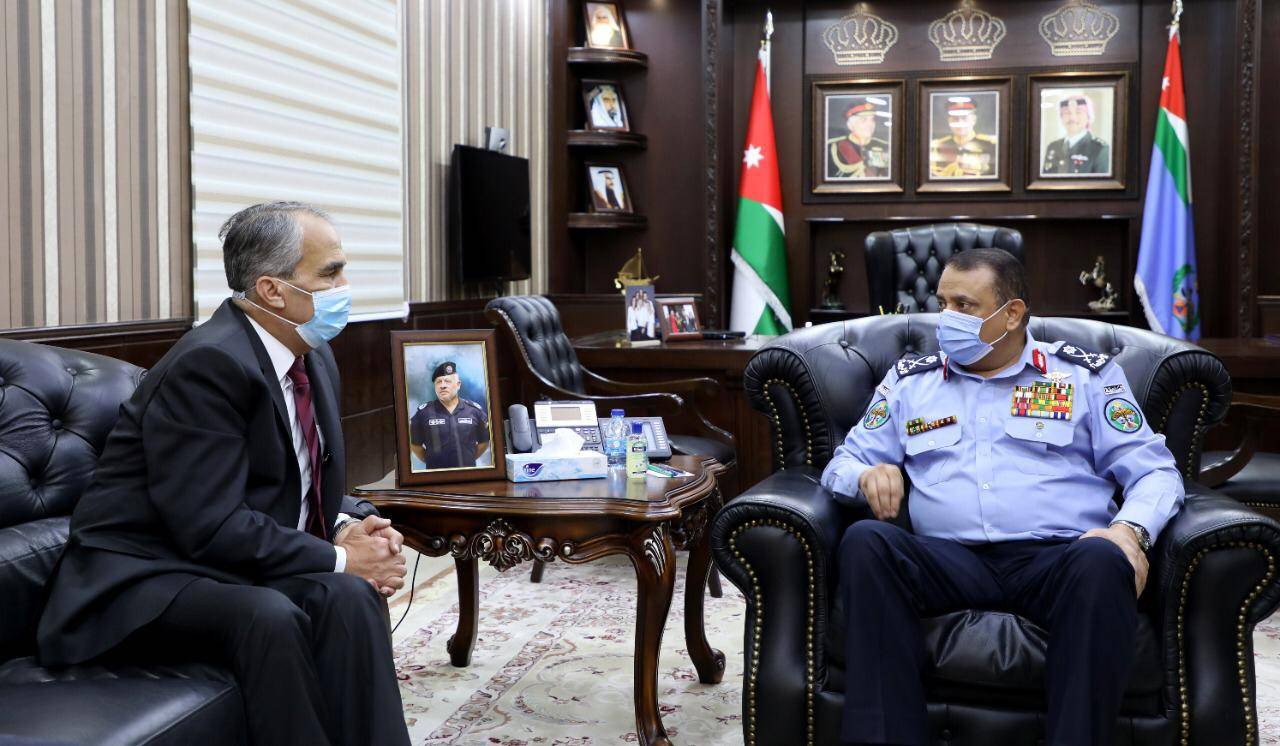 وزير الداخلية : التنسيق الامني المشترك عنوان المرحلة، ولا مجاملات أو محاباة في تطبيق القانون . 