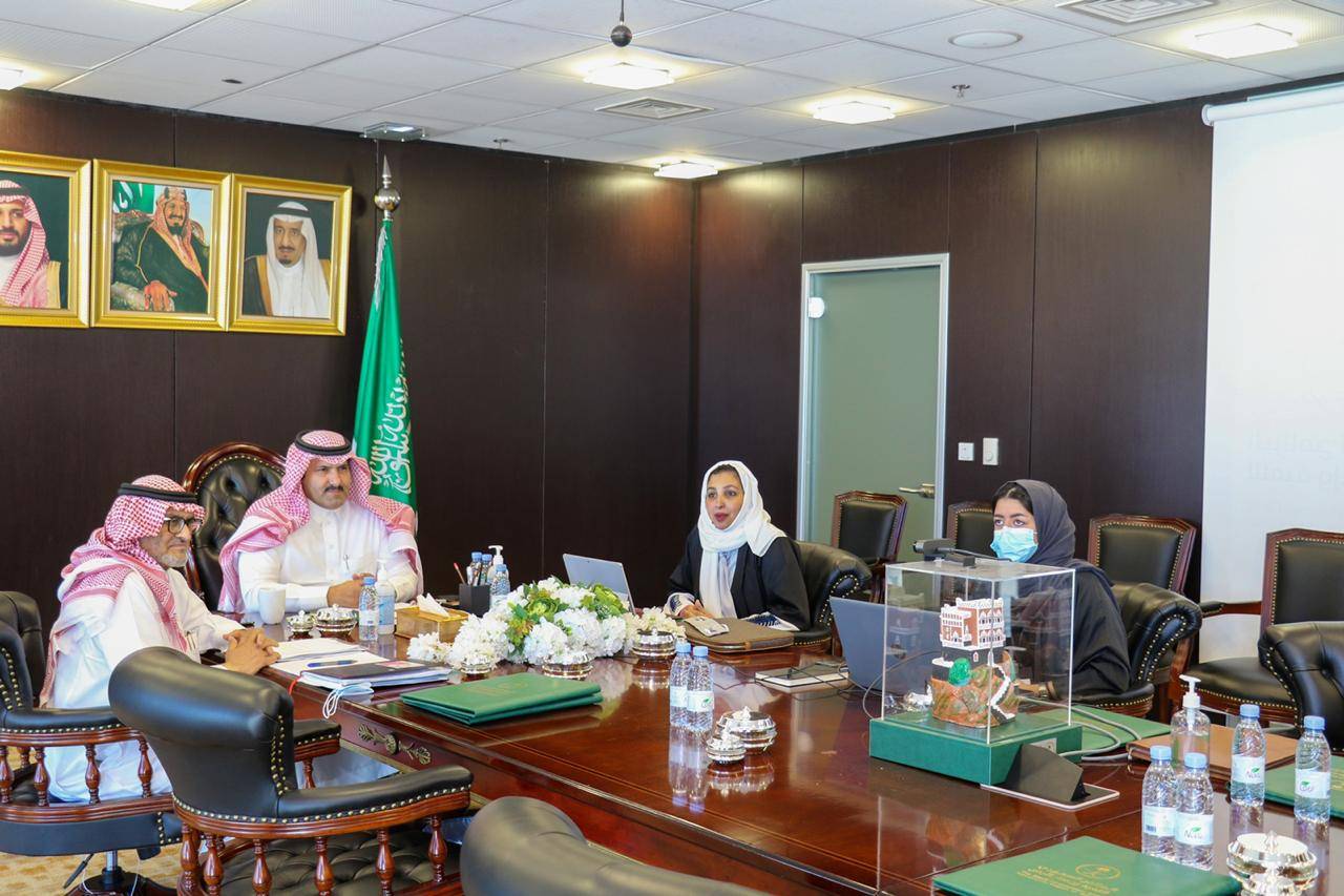 البنك الاسلامي للتنمية والبرنامج السعودي لتنمية وإعمار اليمن يتفقان على تطوير استراتيجية موحدة وشاملة لتنمية اليمن