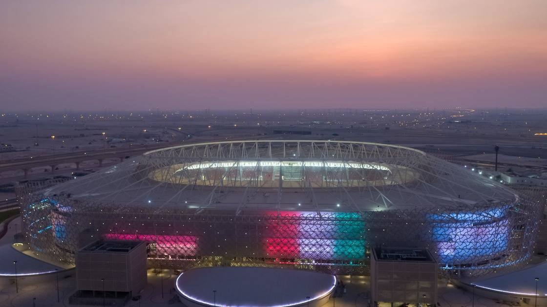 بحضور جماهيري .. استاد الريان المونديالي يشهد نهائي كأس أمير قطر