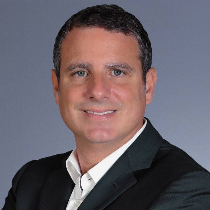 استطلاع اوليفر وايمان يكشف: مستخدمو الهواتف الذكية بدولة الإمارات الأسرع انتقالًا إلى استخدام تقنية الجيل الخامس