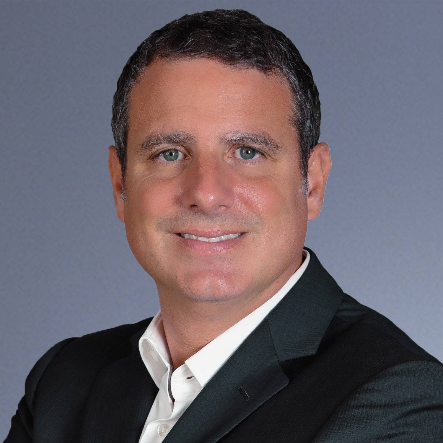 استطلاع اوليفر وايمان يكشف: مستخدمو الهواتف الذكية بدولة الإمارات الأسرع انتقالًا إلى استخدام تقنية الجيل الخامس