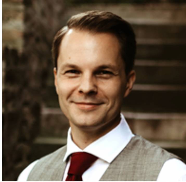 مامبو تفتتح مكتباً جديداً في دولة الإمارات