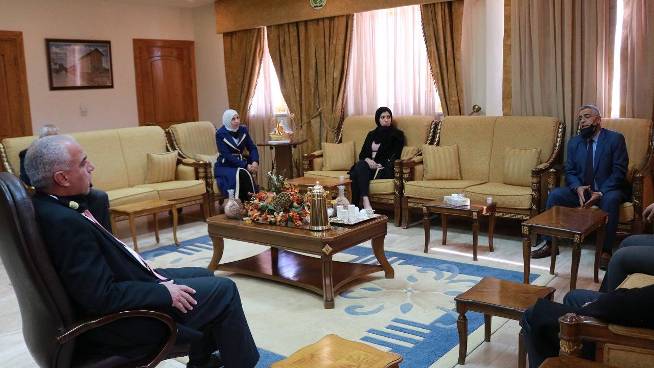 توقيع مذكرة تفاهم بين جامعة الحسين بن طلال ومركز الثريا للدراسات 