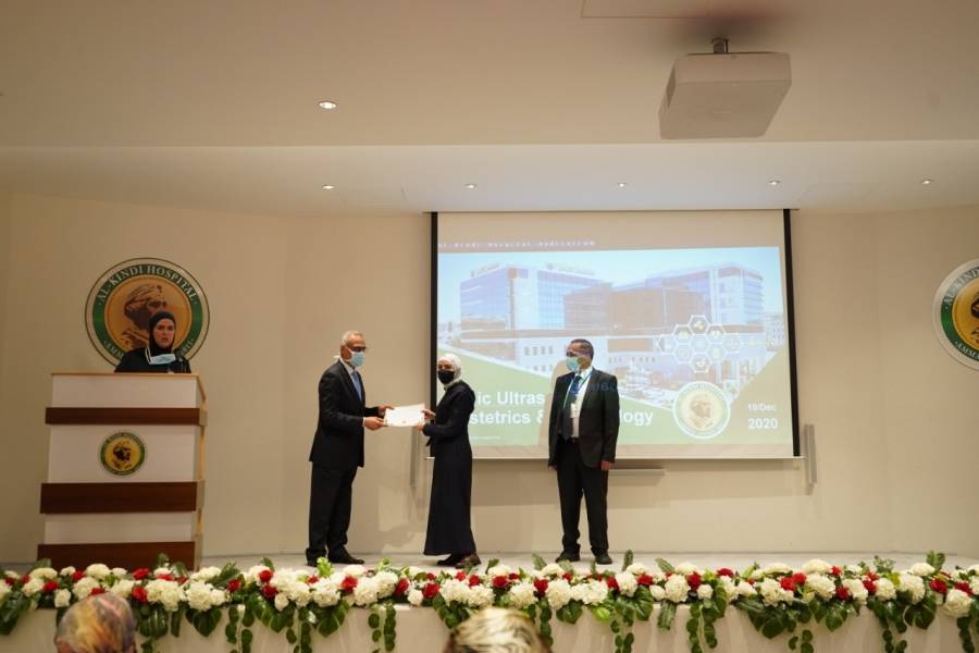 مستشفى الكندي يختتم أولى دوراته في الألتراساوند