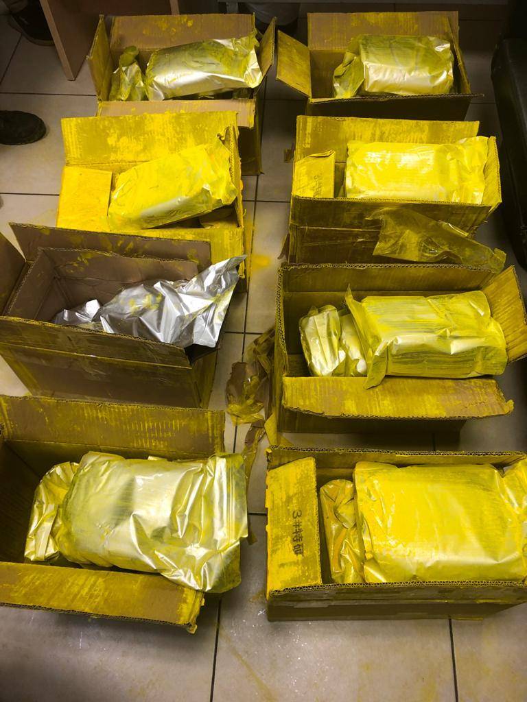 إحباط محاولتين لتهريب كميات كبيرة من المواد المخدرة في مطار الملكة علياء الدولي.