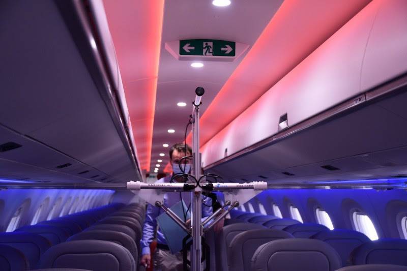 دناتا تطور حلاً لتنظيف مقصورات الطائرات بالأشعة فوق البنفسجية