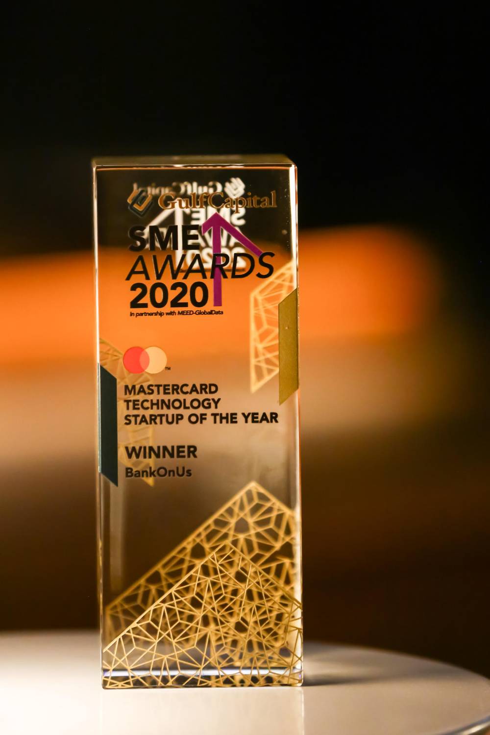 بنك اون أس يفوز بجائزة ماستركارد تكنولوجي للشركات الناشئة للعام في حفل توزيع جوائز جولف كابيتال للشركات الصغيرة والمتوسطة لعام 2020.