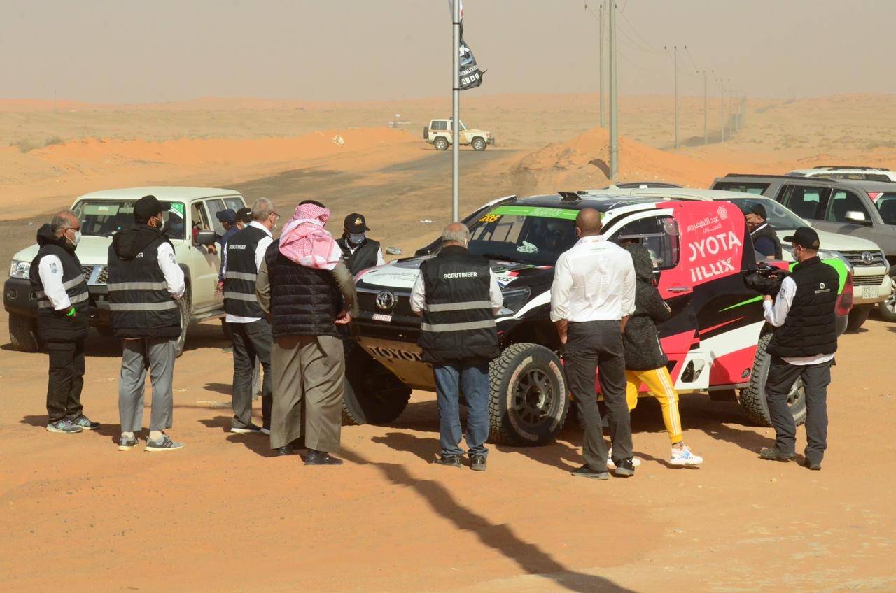الإسباني كارلوس يتصدر المرحلة الأولى في الجولة الخامسة من كأس العالم