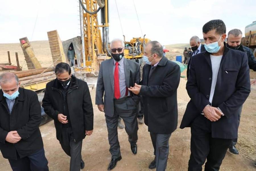 وزير الزراعة يطلع على المشروعات البحثية بمحطة الخناصري