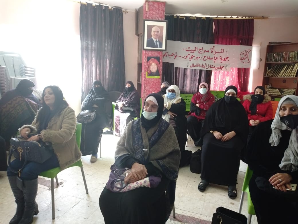 رئيسة الاتحاد النسائي الأردني تلتقي مجموعة من سيدات الزرقاء في جمعية الإصلاح والتوجيه الاجتماعي الخيرية