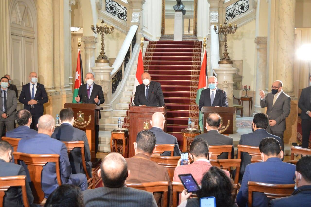 الصفدي يؤكد ضرورة بلورة تحرك فاعل للتصدي للإجراءات الإسرائيلية اللاشرعية التي تقوض حل الدولتين