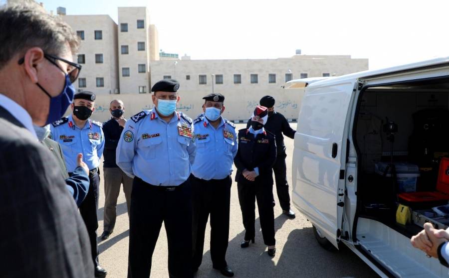 بحضور مدير الأمن العام والسفير الألماني، تسليم معدات حديثة للشرطة النسائية والمختبرات والأدلة الجرمية.