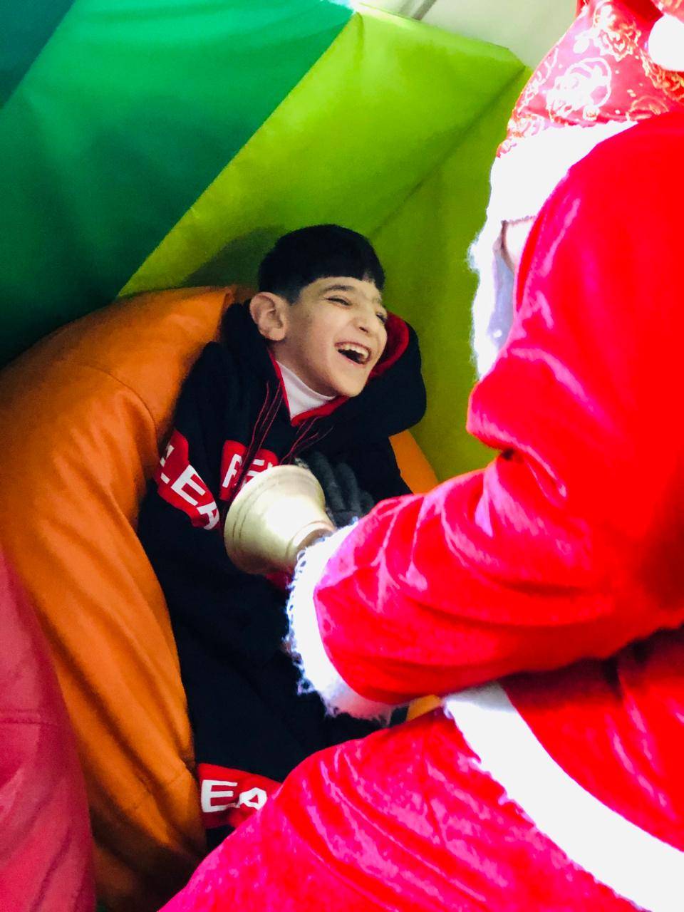 السفير أيهم زكي معايعة يقوم بزيارة إلى مركز الأطفال المبتسمين لذوي الاحتياجات الخاصة