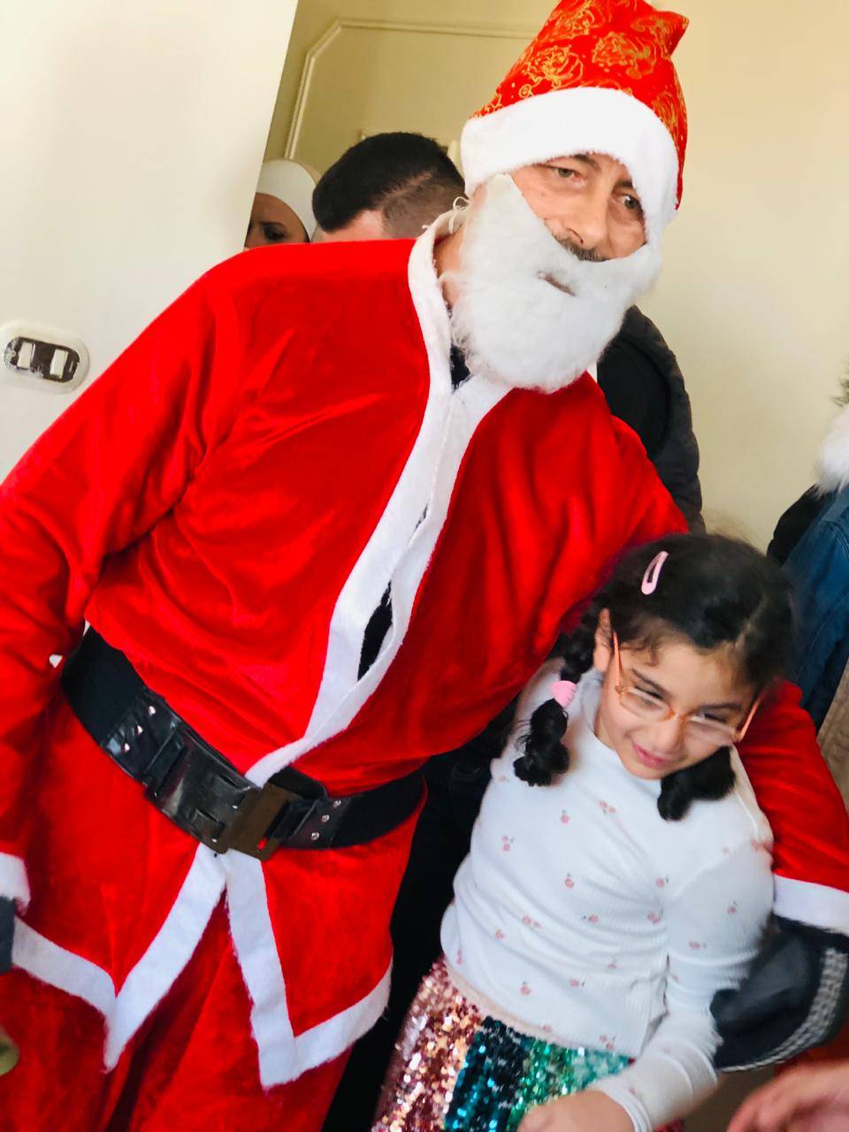 السفير أيهم زكي معايعة يقوم بزيارة إلى مركز الأطفال المبتسمين لذوي الاحتياجات الخاصة