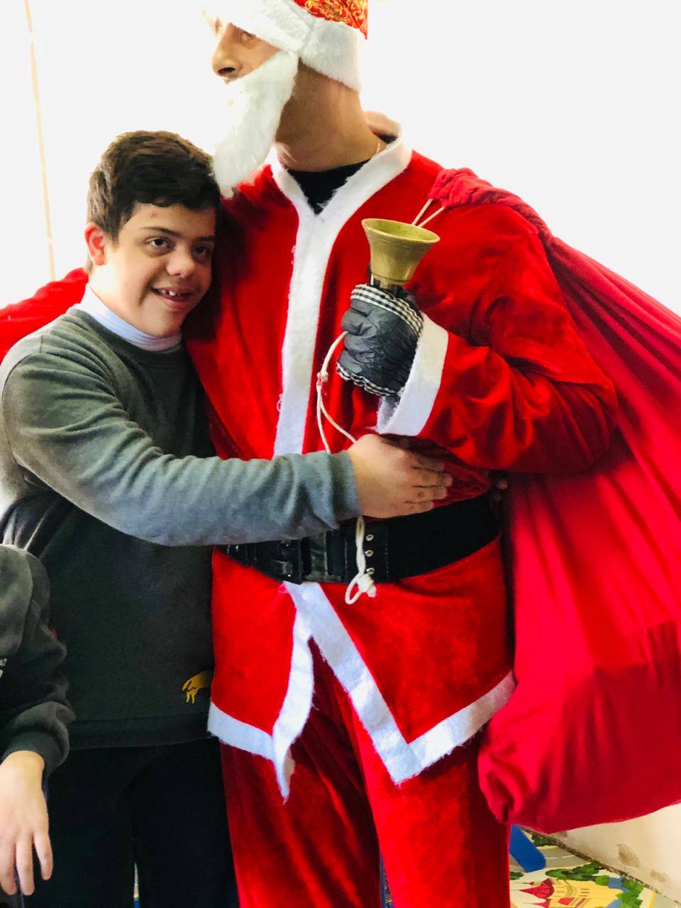 السفير أيهم زكي معايعة يقوم بزيارة إلى مركز الأطفال المبتسمين لذوي الاحتياجات الخاصة