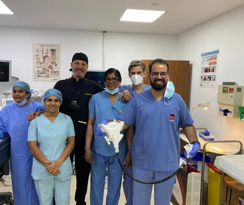 مستشفيات ميدكير تقوم بأول عمليات المنظار المتقدمة لعلاج الإرتداد المريئي الحاد في الشرق الأوسط