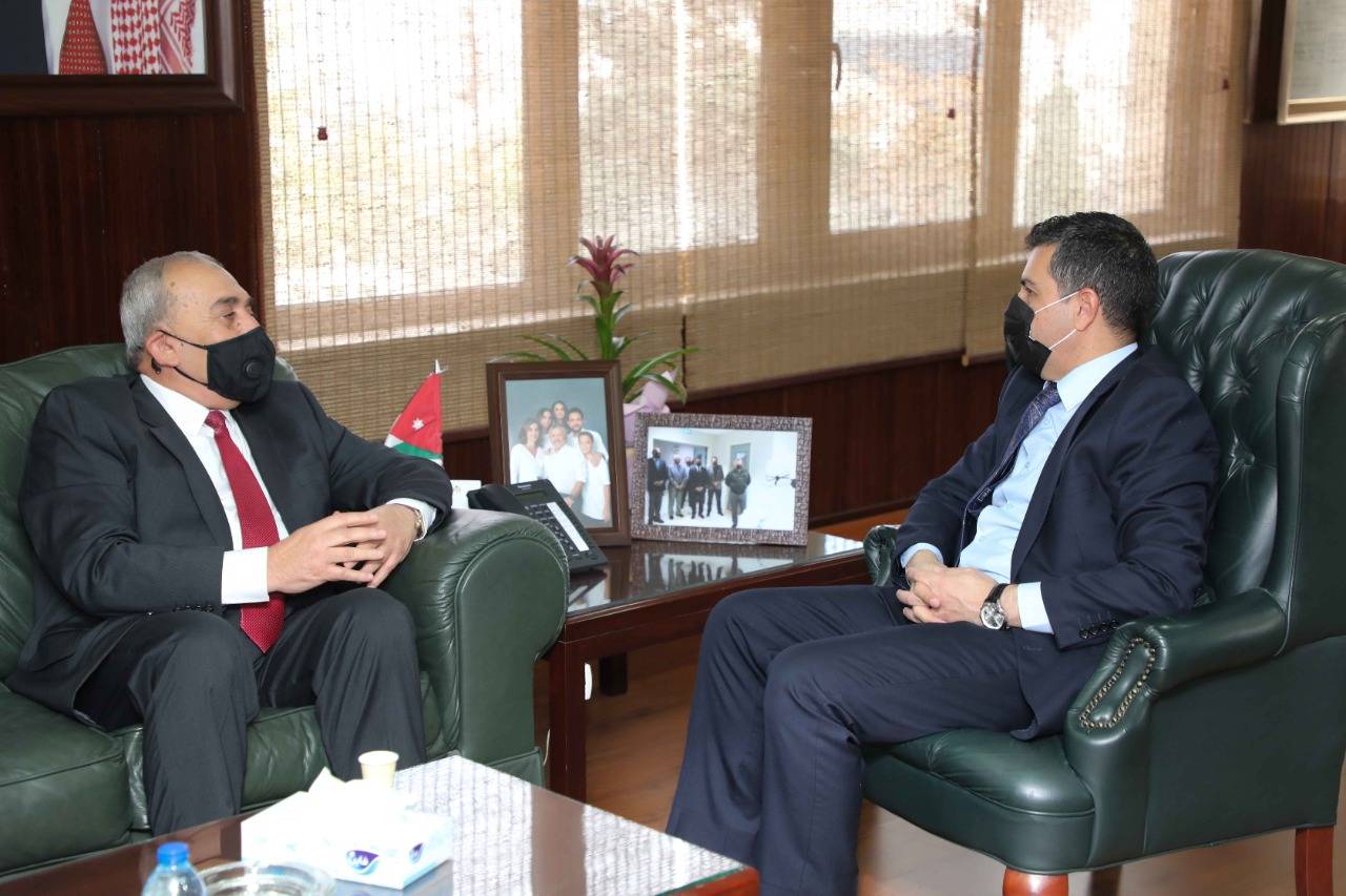 وزير المياه والري : تجديد اتفاقية شراء خدمات الامن وحماية لمرافق المياه توفر مئات فرص العمل للمتقاعدين العسكريين