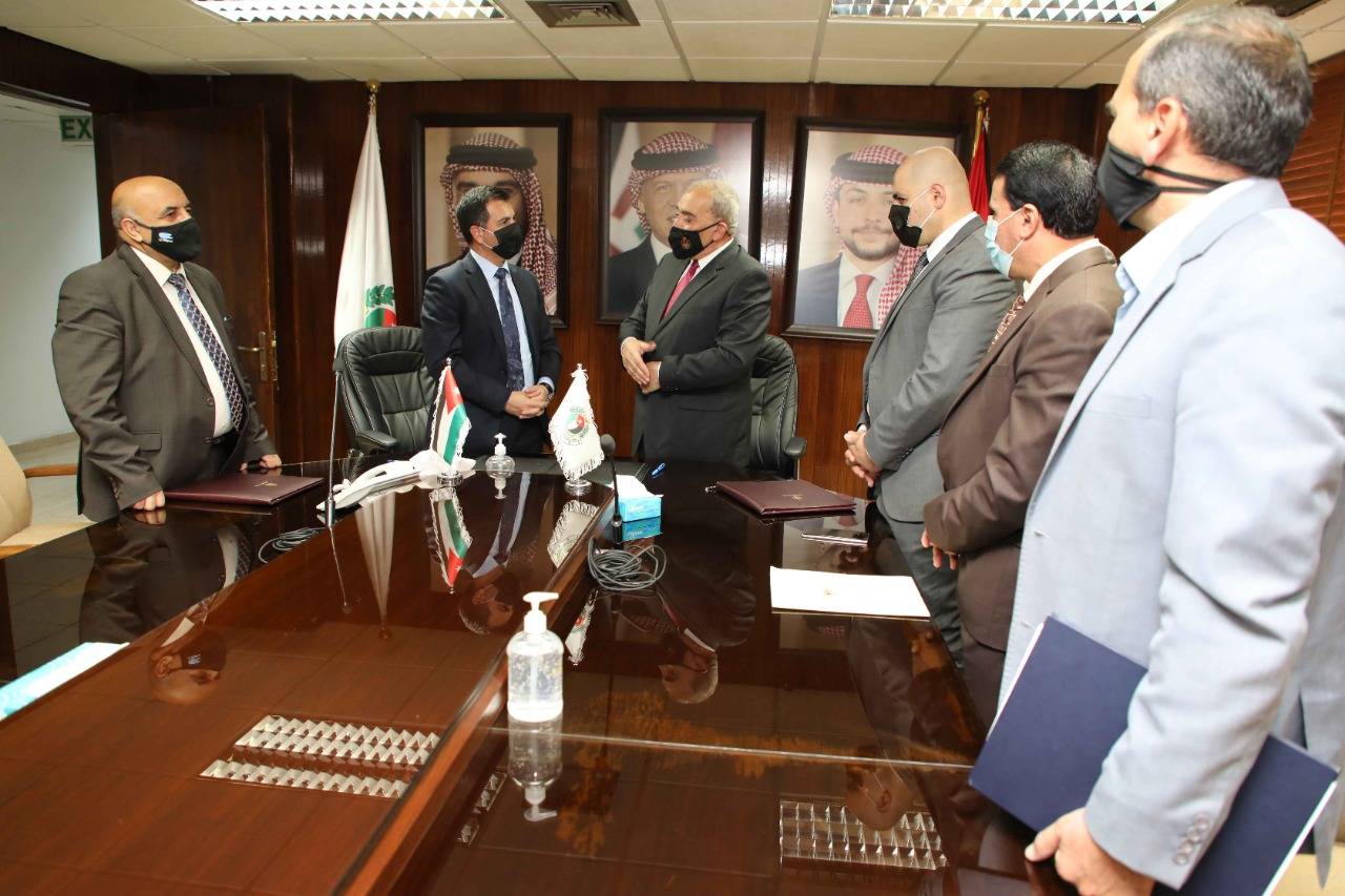 وزير المياه والري : تجديد اتفاقية شراء خدمات الامن وحماية لمرافق المياه توفر مئات فرص العمل للمتقاعدين العسكريين