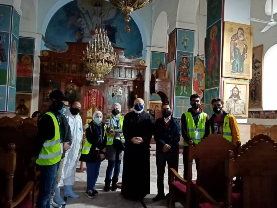 هيئة شباب كلنا الاردن وفريق راجم يواصلان تعقيم الكنائس في مادبا