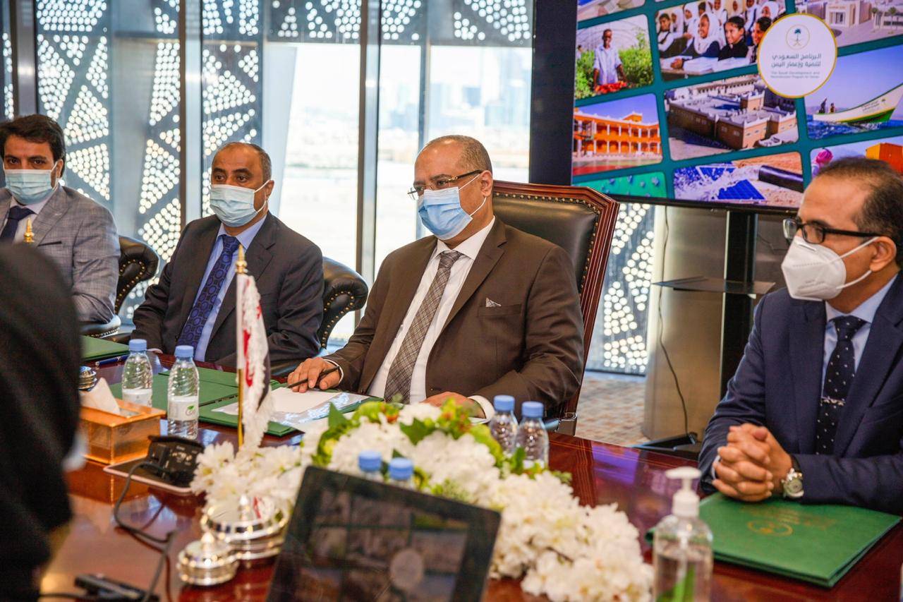 البرنامج السعودي لتنمية وإعمار اليمن يطلق حزمة مشاريع تنموية استجابة لطلب الحكومة اليمنية 
