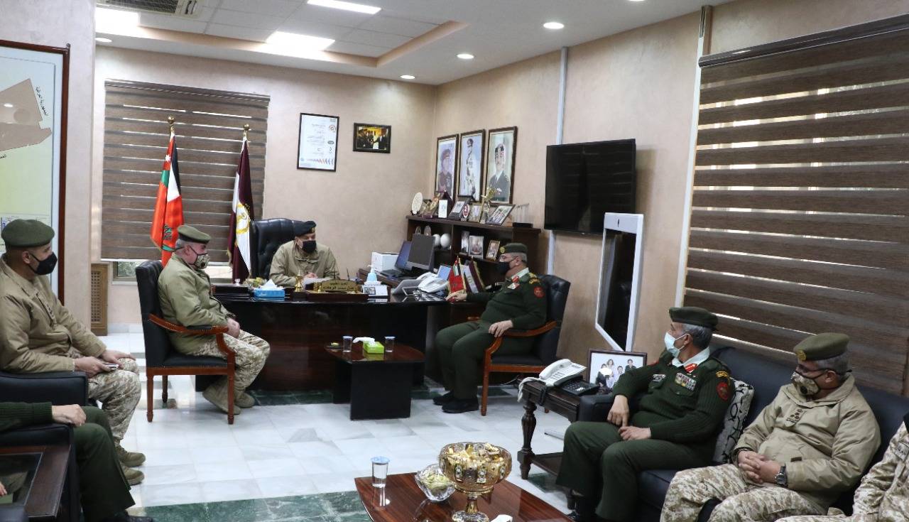 رئيس هيئة الأركان يزور مديرية الخدمات الطبية الملكية