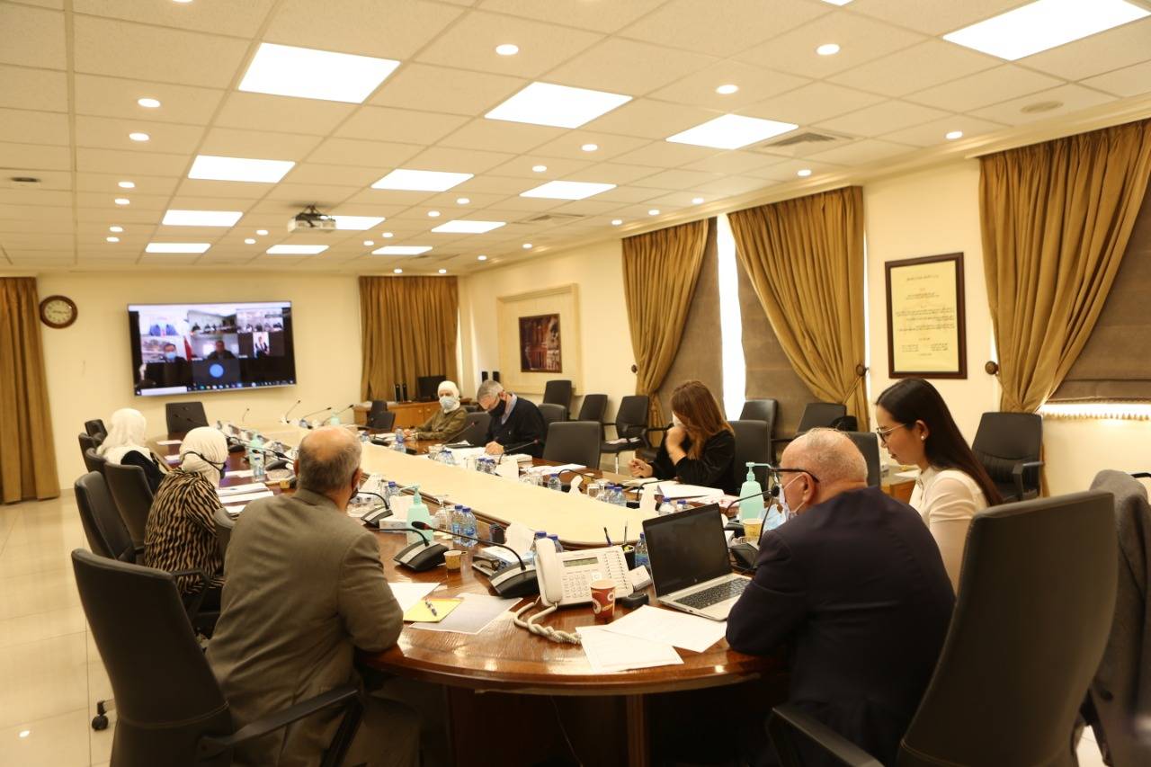 الكسبي : طرح عطاء إعادة تأهيل طريق السلط-العارضة العام المقبل