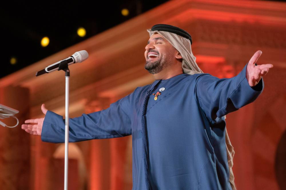 حسين الجسمي يختتم العام 2020 بافتتاح أول الحفلات الغنائية في مدرّج خورفكان بحفل ضخم