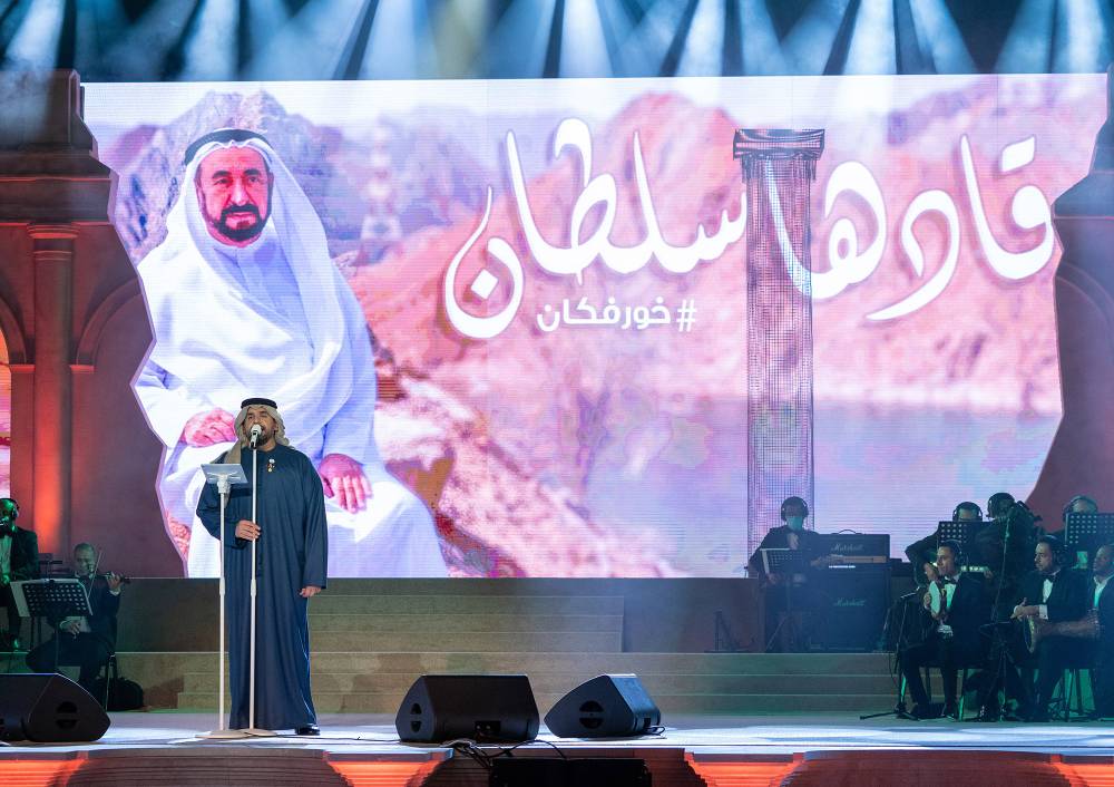 حسين الجسمي يختتم العام 2020 بافتتاح أول الحفلات الغنائية في مدرّج خورفكان بحفل ضخم