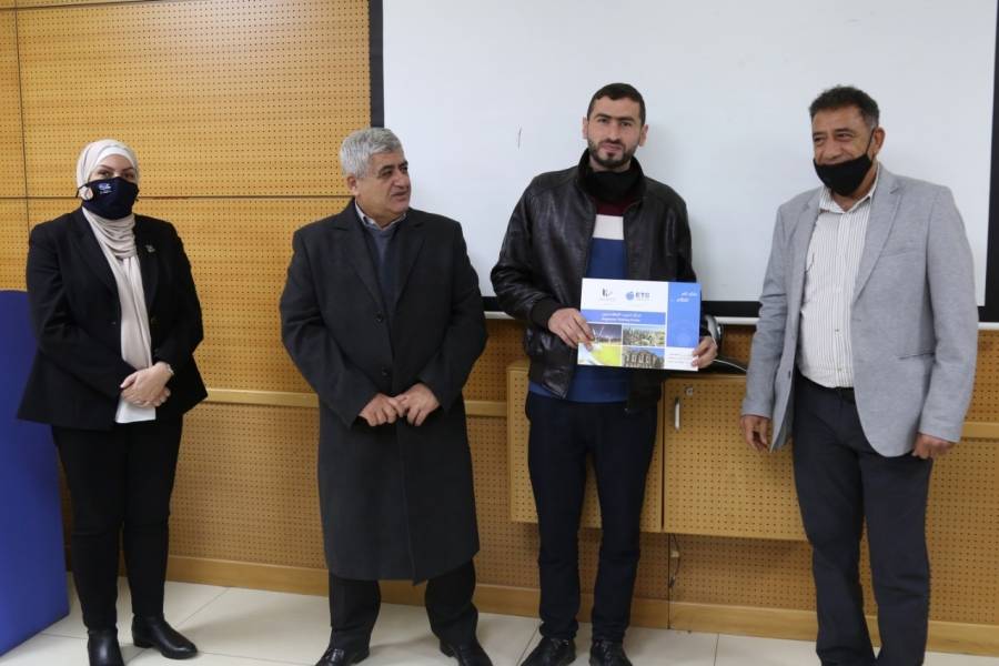 30 مهندس ومهندسة يجتازون  دورة تأهيلية في تدعيم الحفريات واستقرار المنحدرات