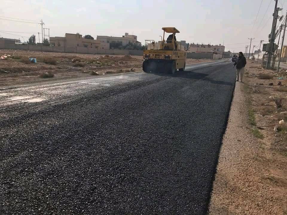 مديرية الخدمات الهندسية في بلدية المفرق الكبرى تبدأ بتنفيذ عطاء الخلطة الاسفلتية الساخنة لشوارع المدينة
