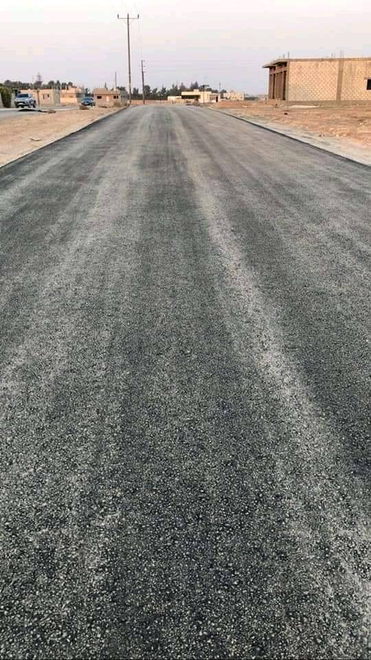 مديرية الخدمات الهندسية في بلدية المفرق الكبرى تبدأ بتنفيذ عطاء الخلطة الاسفلتية الساخنة لشوارع المدينة