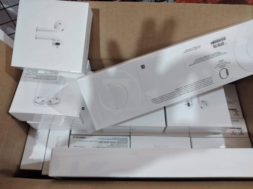 الجمارك تحبط تهريب اجهزة ايفون