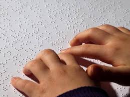 الملتقى الثقافي للمكفوفين يشارك العالم الاحتفال باليوم العالمي لطريقة برايل