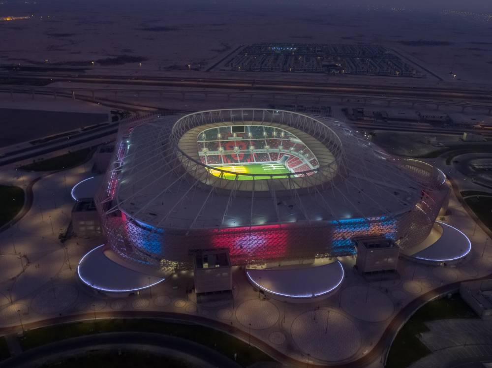 استمرار أعمال بناء وتجهيز استادات مونديال قطر 2022 رغم تحديات كورونا