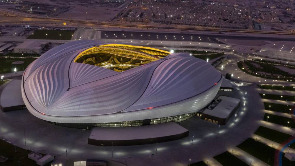 استمرار أعمال بناء وتجهيز استادات مونديال قطر 2022 رغم تحديات كورونا
