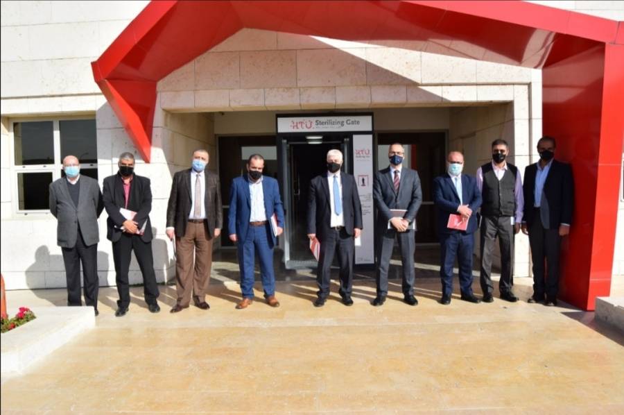 مدير عام مؤسسة التدريب المهني يزور جامعة الحسين التقنية HTU