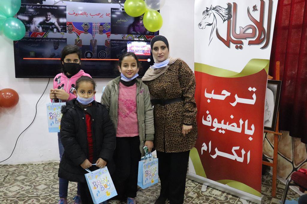 المفرق : منظمة رؤيا الأمل وبالتعاون مع جمعية الأصايل للأبداع والفن التشكيلي تقيم حفلاً ختامياً لعددٍ من الأطفال