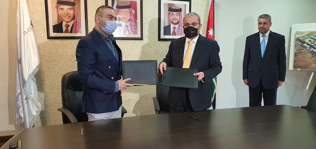 توقيع عطاء البنية التحتية لمنطقة إربد التنموية  