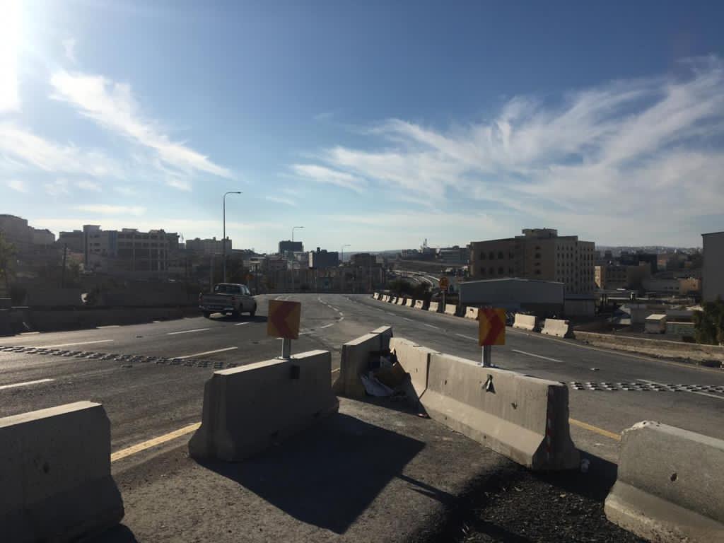 وزير الأشغال يوعز بسرعة الإنجاز ورصد كافة الملاحظات على تحويلة جسر ماركا